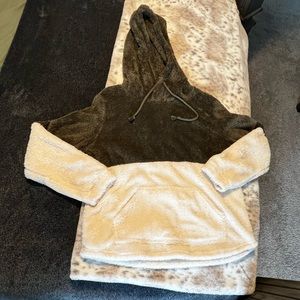 Sherpa Sweatshirt